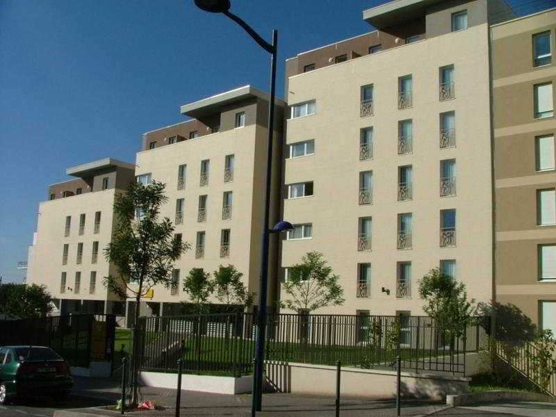 Appart'City Pontoise Cergy-Le-Haut Buitenkant foto